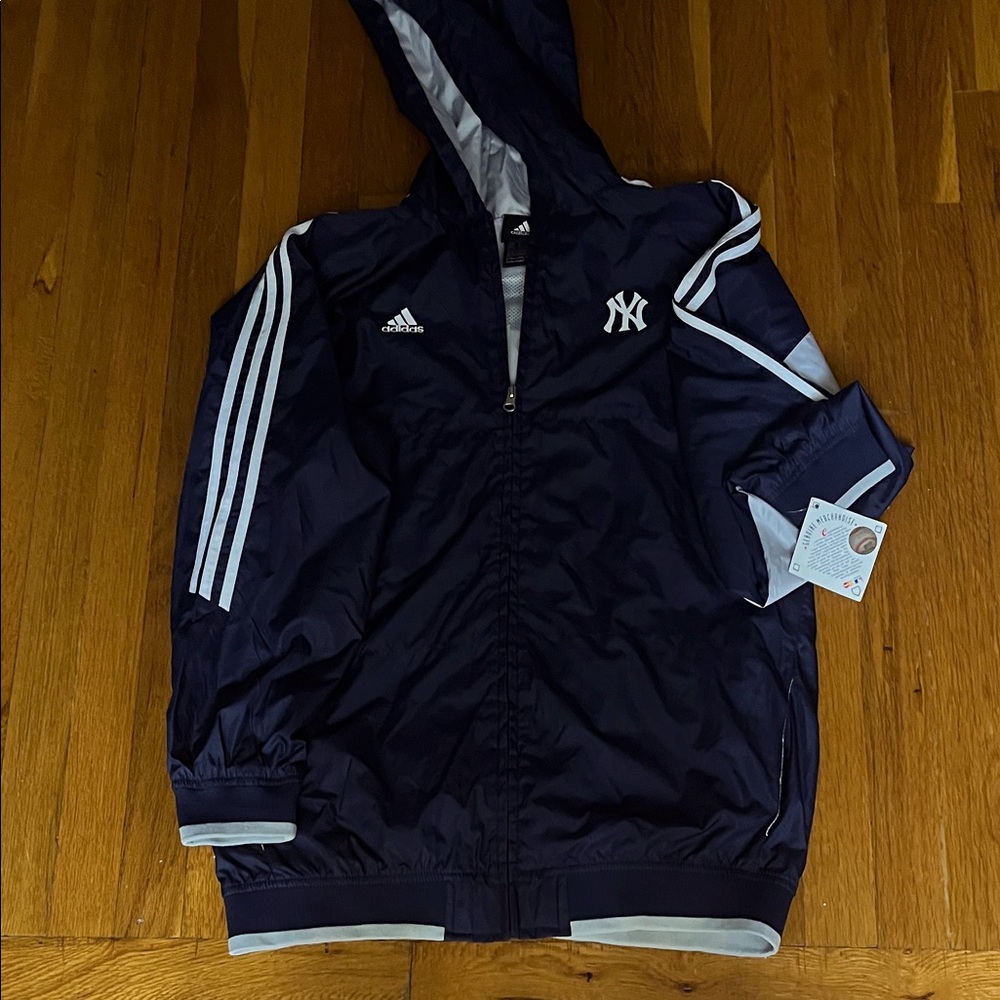 Adidas NWT Dark Blue NY Yankees Hooded Jacket windbreaker. Size XL Mens